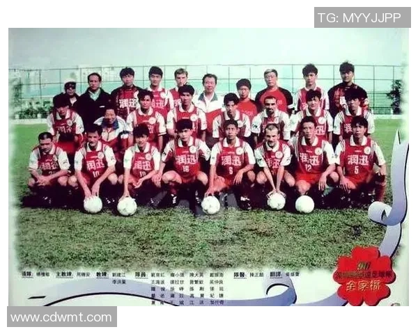 1976年足球传奇人物回顾与影响力分析 1976年足球传奇人物回顾与影响力分析